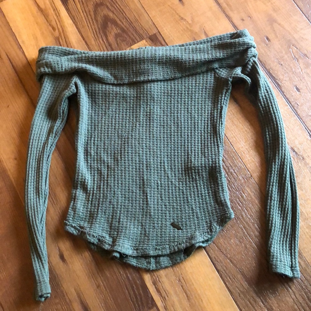 Hollister off the shoulder sweater.